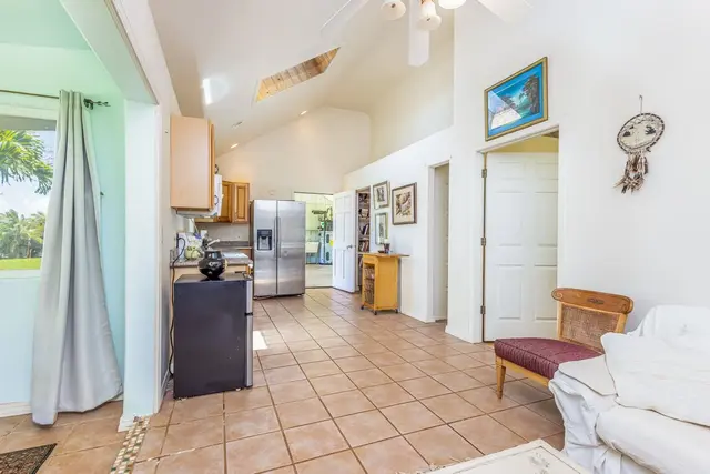 Listing Image for 100 Hohani Pl 9 of 48