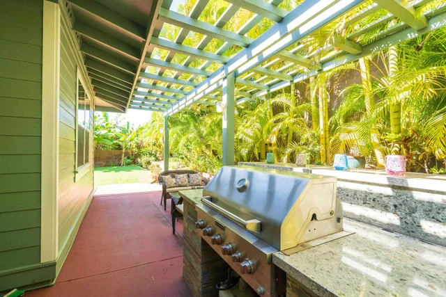 Listing Image for 15 Laukahi St 15 of 50