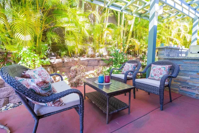 Listing Image for 15 Laukahi St 17 of 50