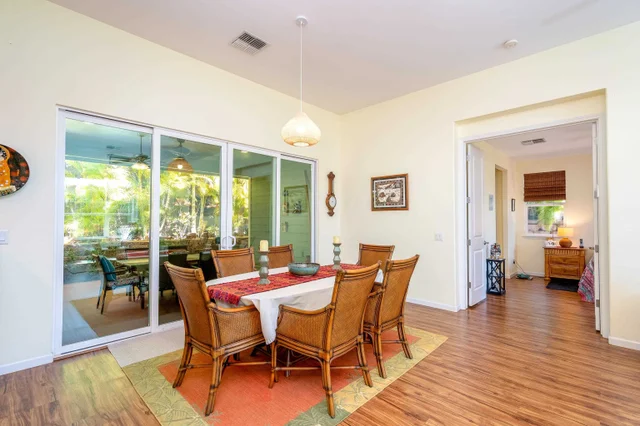 Listing Image for 15 Laukahi St 19 of 50