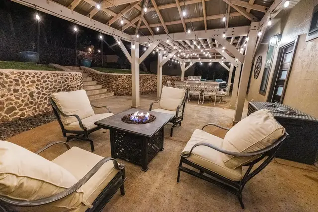 Listing Image for 101 Pihaa St 11 of 50