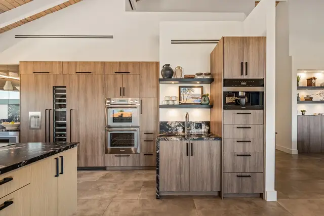Listing Image for 101 Pihaa St 25 of 50
