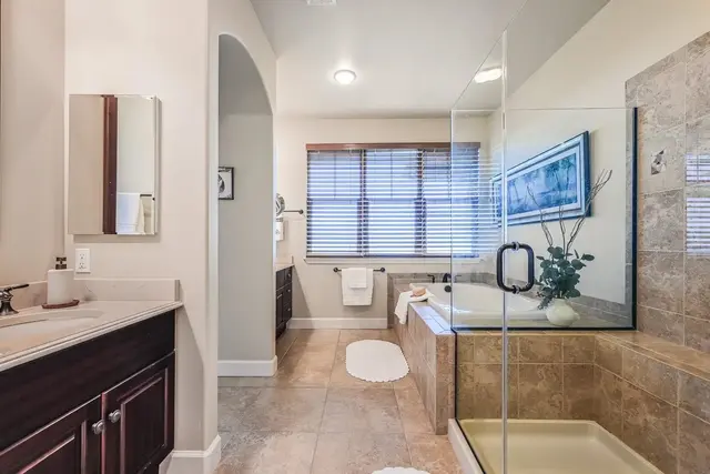 Listing Image for 27 Pohina St 1403 40 of 50