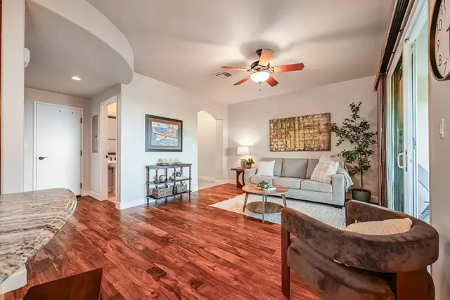 Listing Image for 27 Pohina St 1403 5 of 50