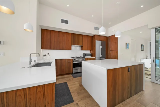 Listing Image for 172 Holomoana Way 11b 8 of 48