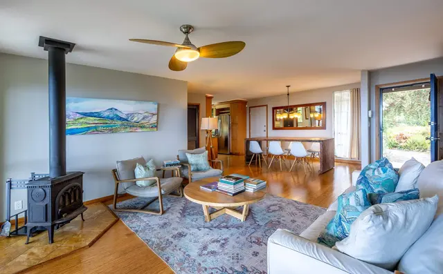 Listing Image for 307 Ainakula Rd 10 of 50