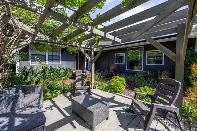 Listing Image for 307 Ainakula Rd 2 of 50