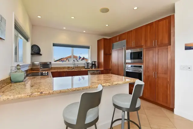 Listing Image for 12 Poinciana Pl 10 of 50