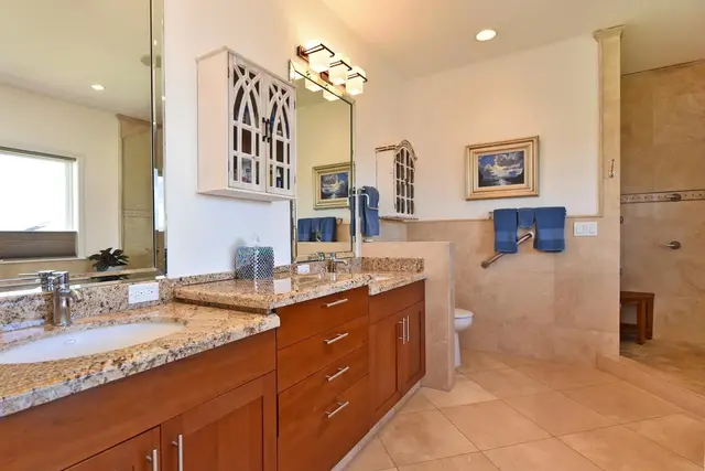 Listing Image for 12 Poinciana Pl 30 of 50