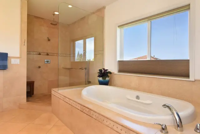 Listing Image for 12 Poinciana Pl 31 of 50