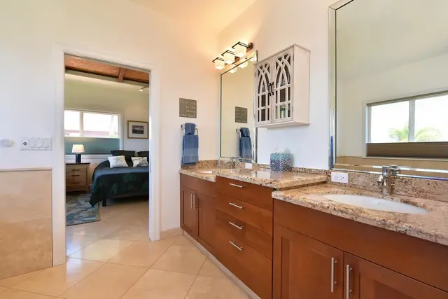Listing Image for 12 Poinciana Pl 34 of 50