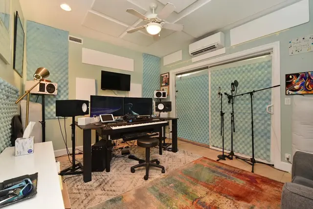 Listing Image for 12 Poinciana Pl 41 of 50