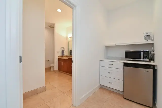 Listing Image for 12 Poinciana Pl 47 of 50