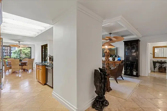 Listing Image for 50 Nohea Kai Dr Ii303 3 of 43
