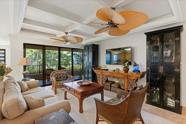 Listing Image for 50 Nohea Kai Dr Ii303 4 of 43