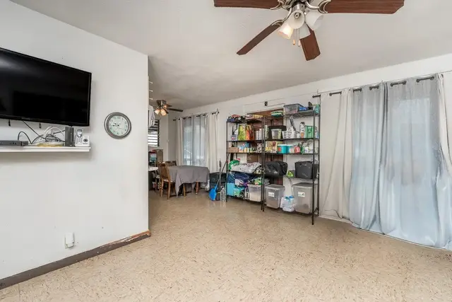 Listing Image for 250 Hiwalani Loop 13 of 29