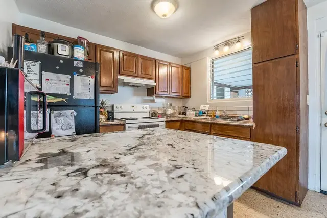Listing Image for 250 Hiwalani Loop 3 of 29