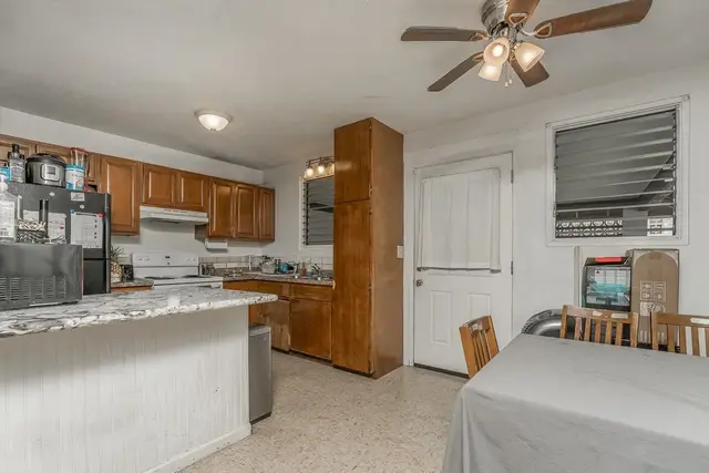 Listing Image for 250 Hiwalani Loop 4 of 29