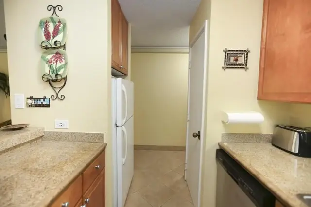 Listing Image for 2695 S Kihei Rd 8-111 11 of 32