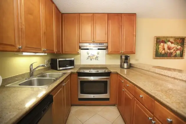 Listing Image for 2695 S Kihei Rd 8-111 9 of 32