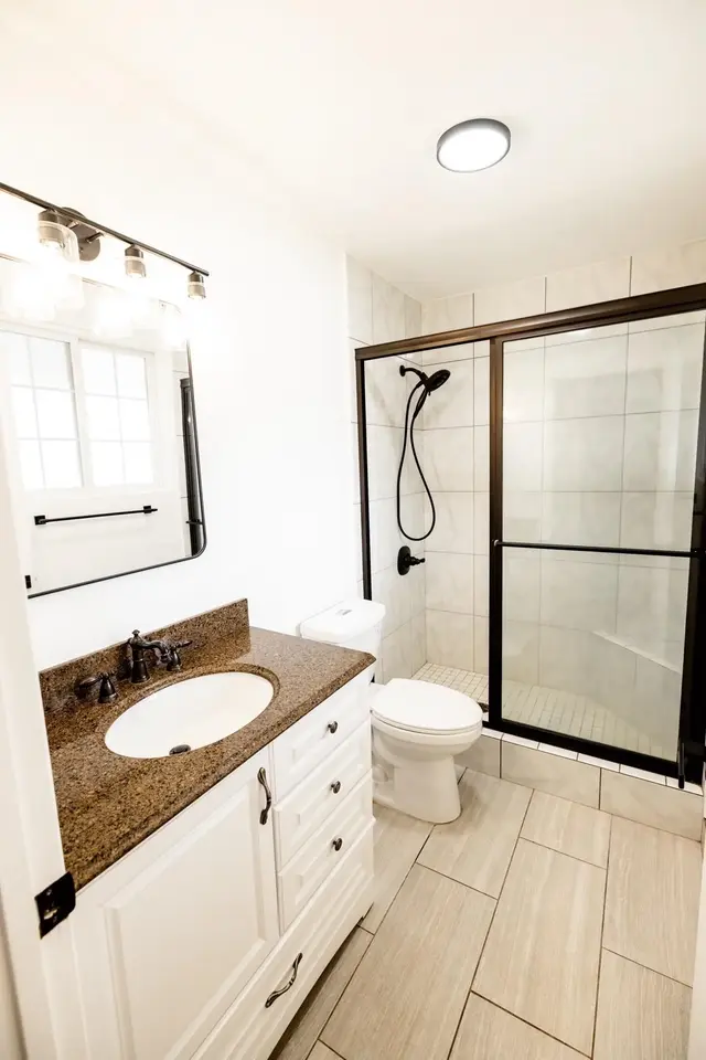 Listing Image for 256 Haulani St A 11 of 38