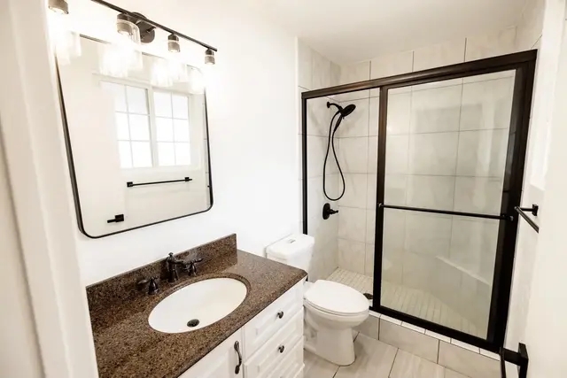Listing Image for 256 Haulani St A 12 of 38