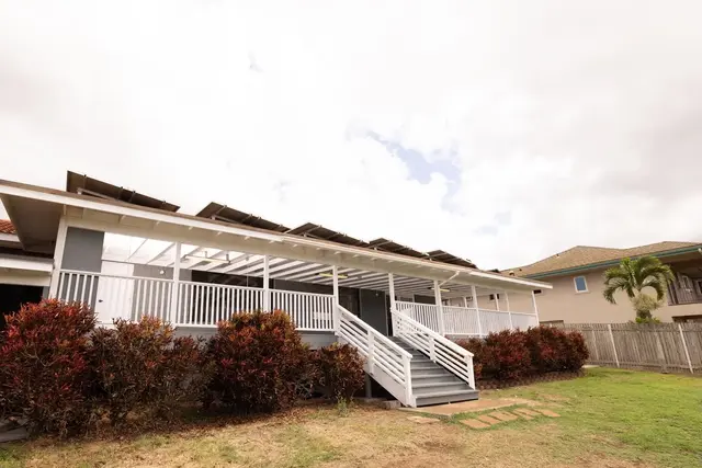Listing Image for 256 Haulani St A 29 of 38