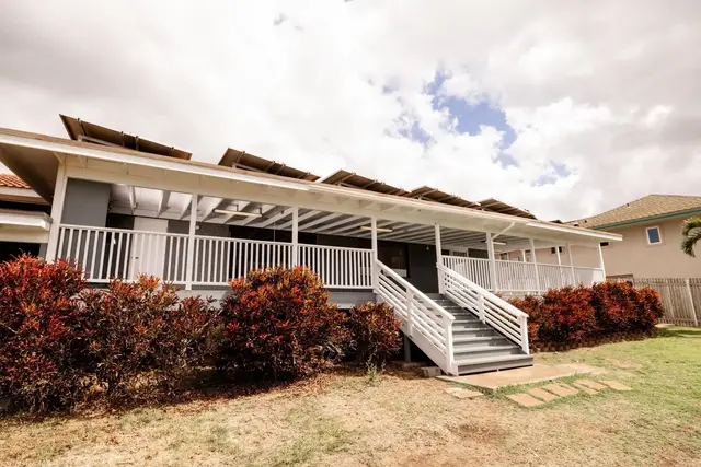 Listing Image for 256 Haulani St A 30 of 38