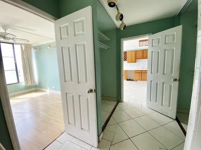 Listing Image for 493 Pio Dr 403 11 of 12