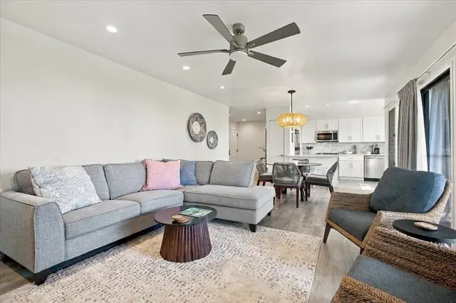 Listing Image for 10 Wailea Ekolu Pl 1705 16 of 39