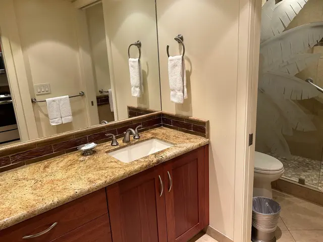 Listing Image for 2481 Kaanapali Pkwy 218/s 9 of 12