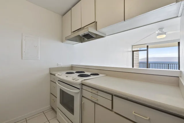 Listing Image for 4471 Lower Honoapiilani Rd 214 19 of 38