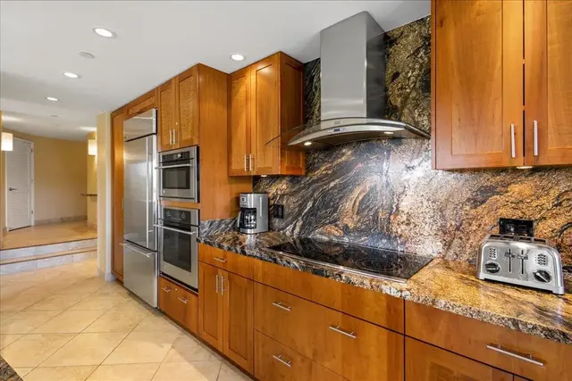 Listing Image for 50 Nohea Kai Dr 4-605 17 of 43