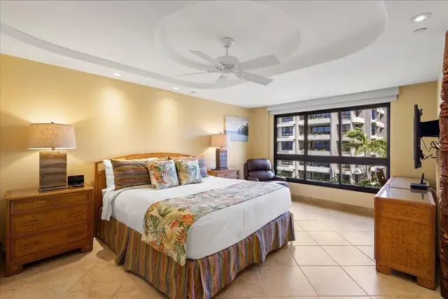 Listing Image for 50 Nohea Kai Dr 4-605 19 of 43
