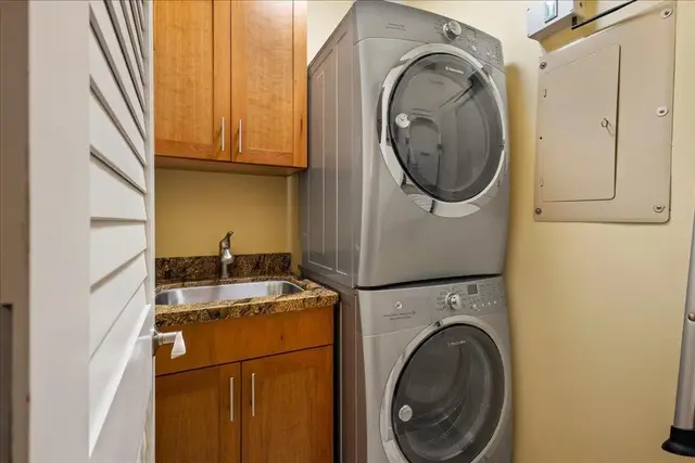 Listing Image for 50 Nohea Kai Dr 4-605 30 of 43