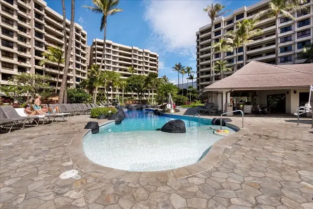 Listing Image for 50 Nohea Kai Dr 4-605 33 of 43