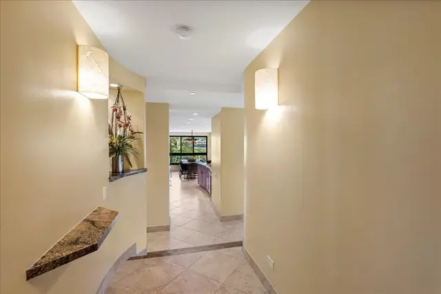 Listing Image for 50 Nohea Kai Dr 4-605 4 of 43