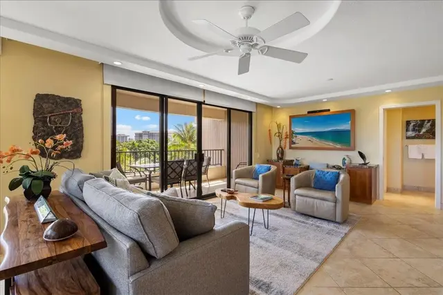 Listing Image for 50 Nohea Kai Dr 4-605 6 of 43