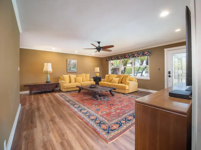 Listing Image for 2185 Haukai Pl 13 of 39