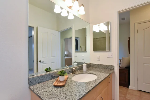 Listing Image for 170 Kualapa Pl 70 30 of 50