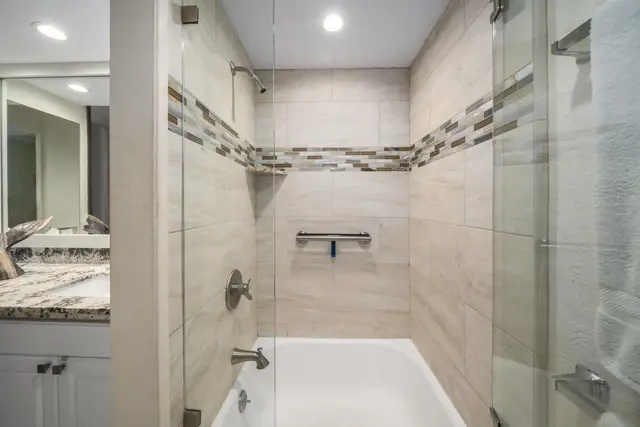 Listing Image for 3543 Lower Honoapiilani Rd B406 15 of 48