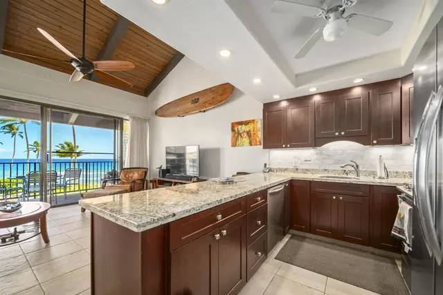 Listing Image for 3543 Lower Honoapiilani Rd B406 18 of 48
