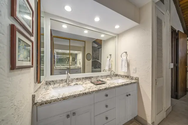 Listing Image for 3543 Lower Honoapiilani Rd B406 21 of 48
