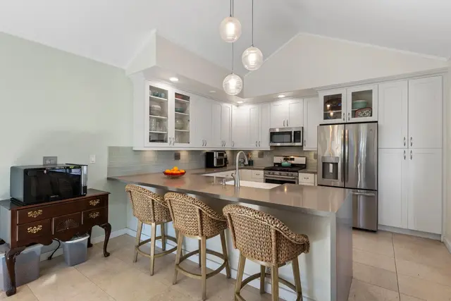 Listing Image for 1662 Kalama St 16 of 50