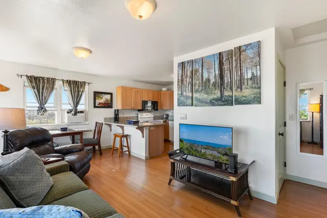 Listing Image for 1662 Kalama St 37 of 50