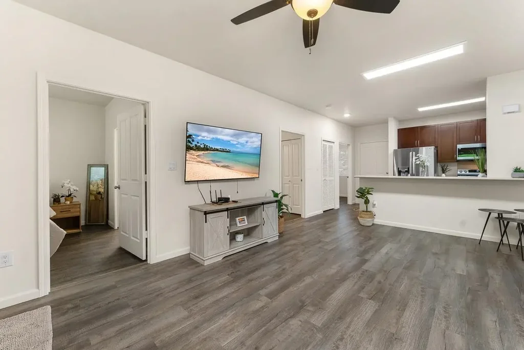 121 Hoowaiwai Loop, Unit 803, Wailuku