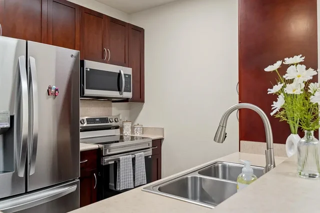 Listing Image for 121 Hoowaiwai Loop 803 22 of 46