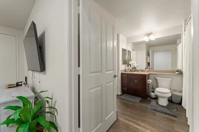 Listing Image for 121 Hoowaiwai Loop 803 32 of 46