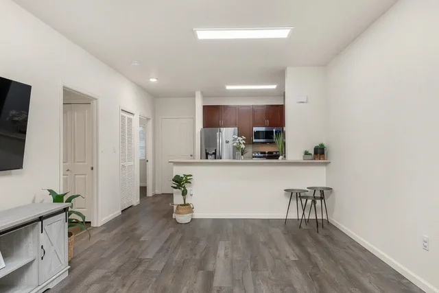 Listing Image for 121 Hoowaiwai Loop 803 5 of 46