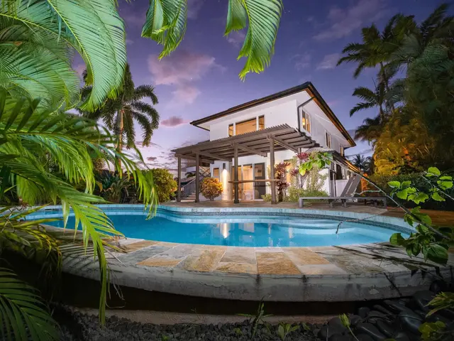 Listing Image for 340 Pualoa Nani Pl 1 of 50